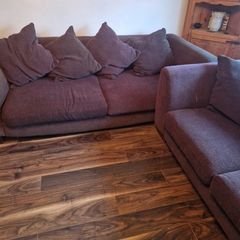 sofa 2 seater and 3 seater no rips or tears