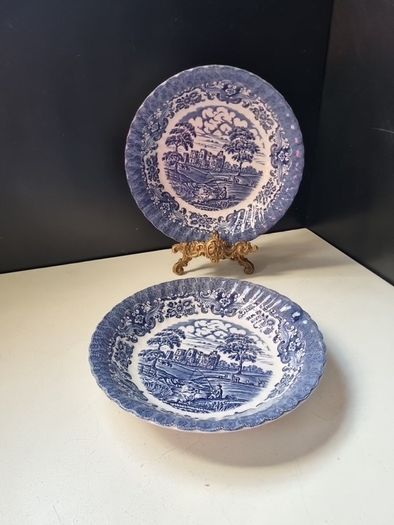 Olde Country Castles Shallow bowls