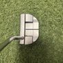 Taylormade TP Reserve 34' putter Image 7