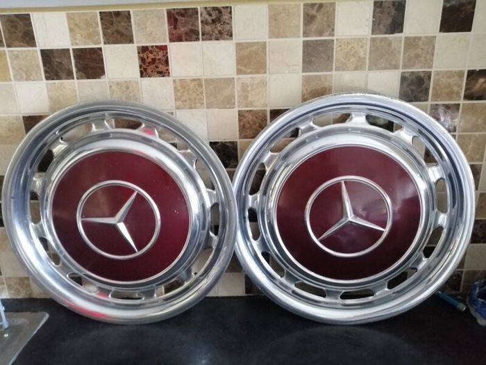 Mercedes wheel trims