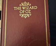 The Wizard Of Oz Vintage 1980 Illustrated Edition Hardback In Good Condition.  See Photos For Same.