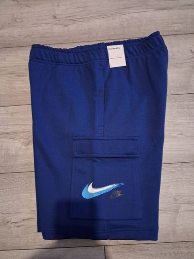 Brand New Nike Swoosh Terry Cargo Shorts - Size - Medium - RRP - 55.00