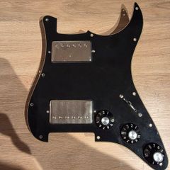 Fender Black Top Loaded Pickguard