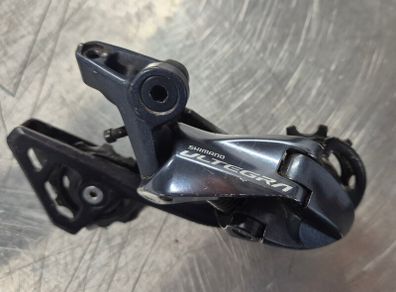 Shimano Ultegra RD-R8000 11- speed mechanical rear derailleur