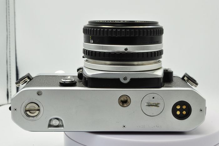 Nikon Fm Chrome + 50mm pancake F1.8 , Cla'd- Recent Full Service