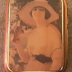 Coca-Cola collectable tin (1993) ish