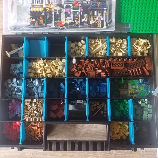 lego 10255 assembly square