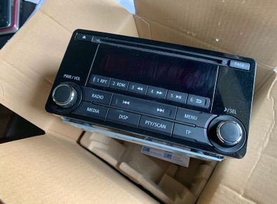 2014 Mitsubishi Outlander car radio