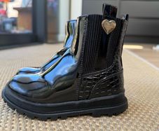 Patent black River Island girls boots