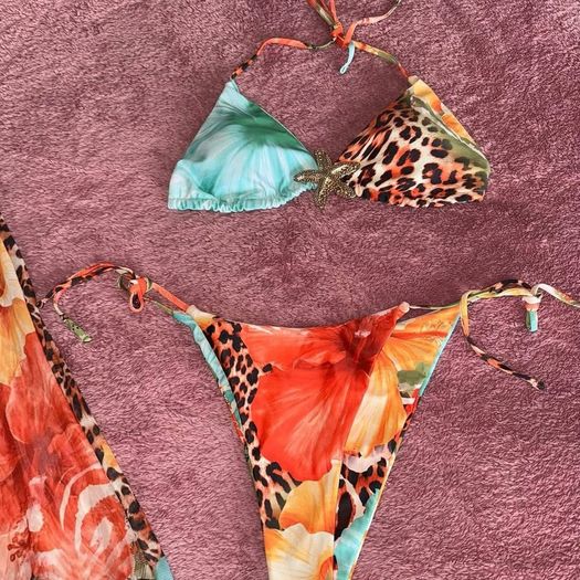 bikini matching sarong beach wear hut