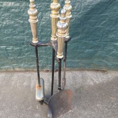 Black & Brass 4 piece fireside set