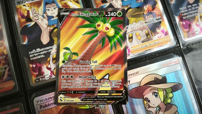 Alolan Exeggutor V ! Ultra Rare ! from Pokemon GO Set !