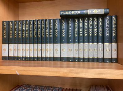 Full set 1989 encyclopaedia set free postage