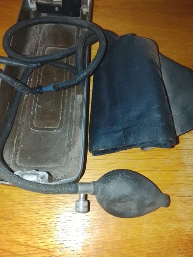 Vintage 1950's Accoson Mercury Sphygomanometer
