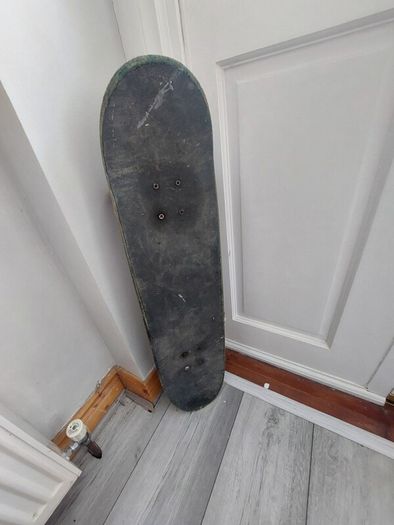 skateboard