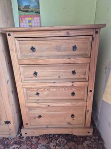 Mexican Pine Corona 4 Drawer Chest