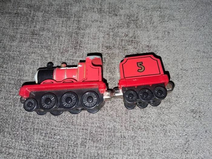 x10 Bundle - Thomas Tank Engines Friends - Diecast Metal Magnetic Take N Play Train Engines