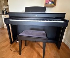 piano Yamaha CLP-635