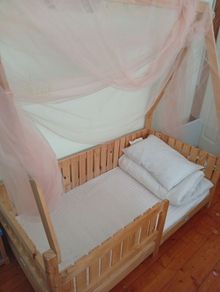 Toddler bed
