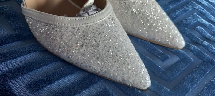 BNWT Stunning sparkling wedding shoes. SIZE 6.5
