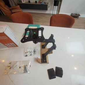 TV wall mount