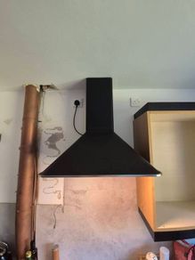 kitchen extractor fan black