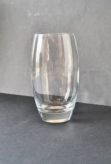 Glass vase
