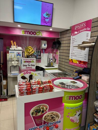 Complete Ice Cream/ Smoothie Bar 4250.00