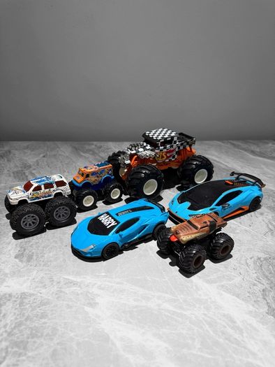 Pre Owned Hot Wheels Monster Trucks & Toy Sports Cars Bundle