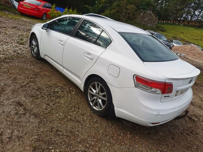 Toyota Avensis 2l D4d 2011