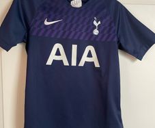 Nike Tottenham jersey 9-11 y new no tags
