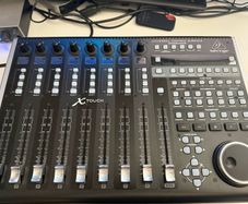 Behringer X-Touch DAW Controller