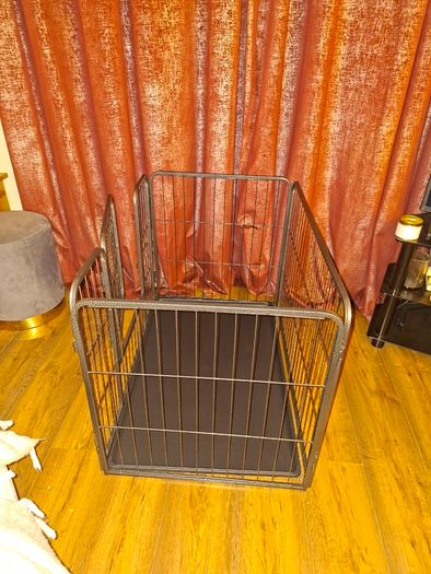Dog crate