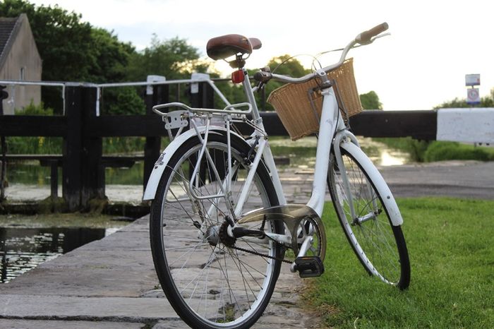 Ladies Bike Raleigh Caprice - 3 Speed Internal Gears Basket included
