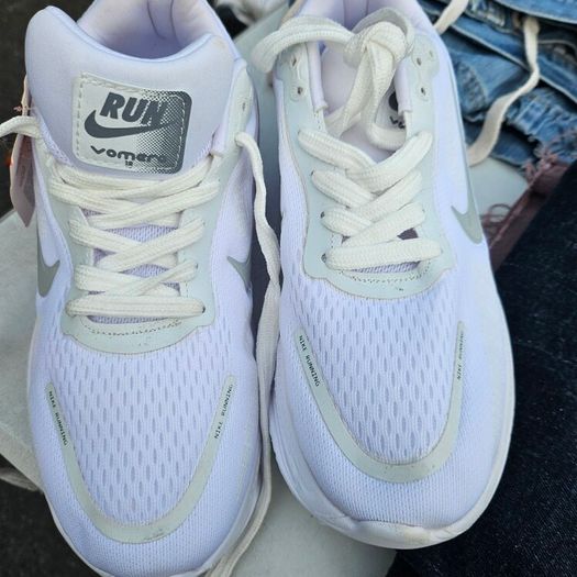 Ladies Trainers
