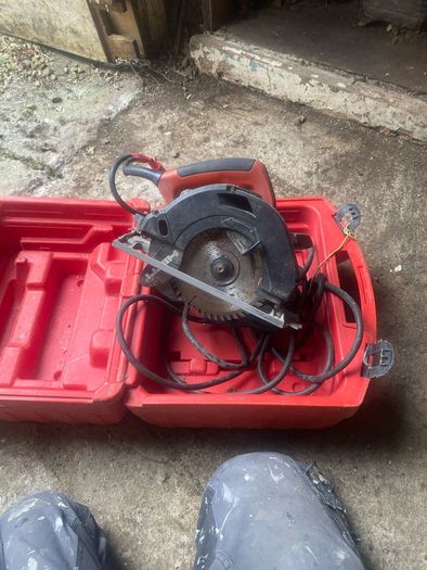 Hilti saw