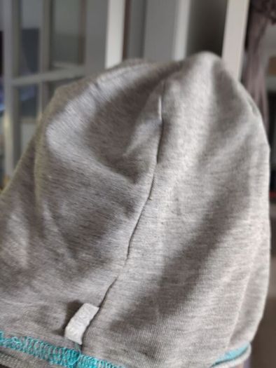 Hat barely worn