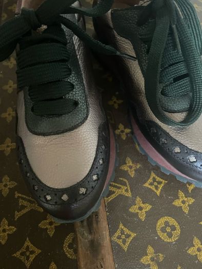 Hispanics trainers