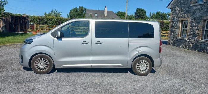 bercerts Jobs: Toyota Proace Verso, 2.0D, 9 seater, 280 tax