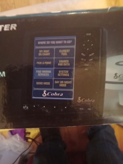 cobra colour marine chartplotter