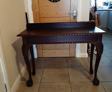 Elegant Antique Mahogany Hall Table / Console Table (Ball & Claw Feet)
