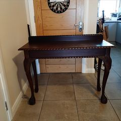 Elegant Antique Mahogany Hall Table / Console Table (Ball & Claw Feet)