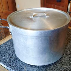 Aluminium Large Cooking Pot (used).