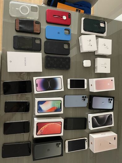 Collection of IPhones