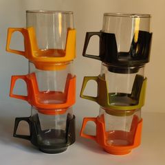 Vintage JAJ Pyrex and Plastic 1960's drinking mugs/cups