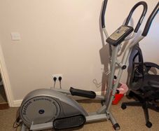 Cross trainer