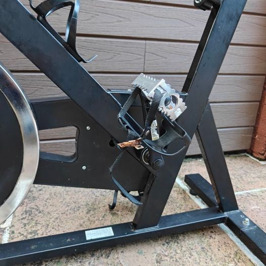 Indoor Spin Bike Stationary Exercise Bike