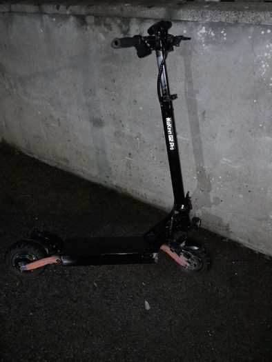 electric scooter