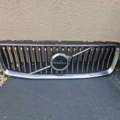 xc90 volvo grill