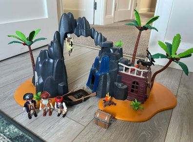 Playmobil Pirate Treasure Island